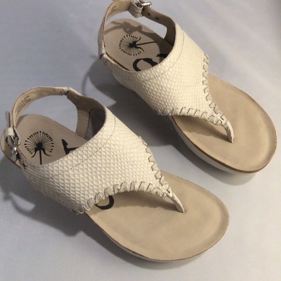 SOLD-OTBT Meditate Size 6.5M Beige Leather Thong Flip Flops Wedge Sandals -EUC - Picture 4 of 8